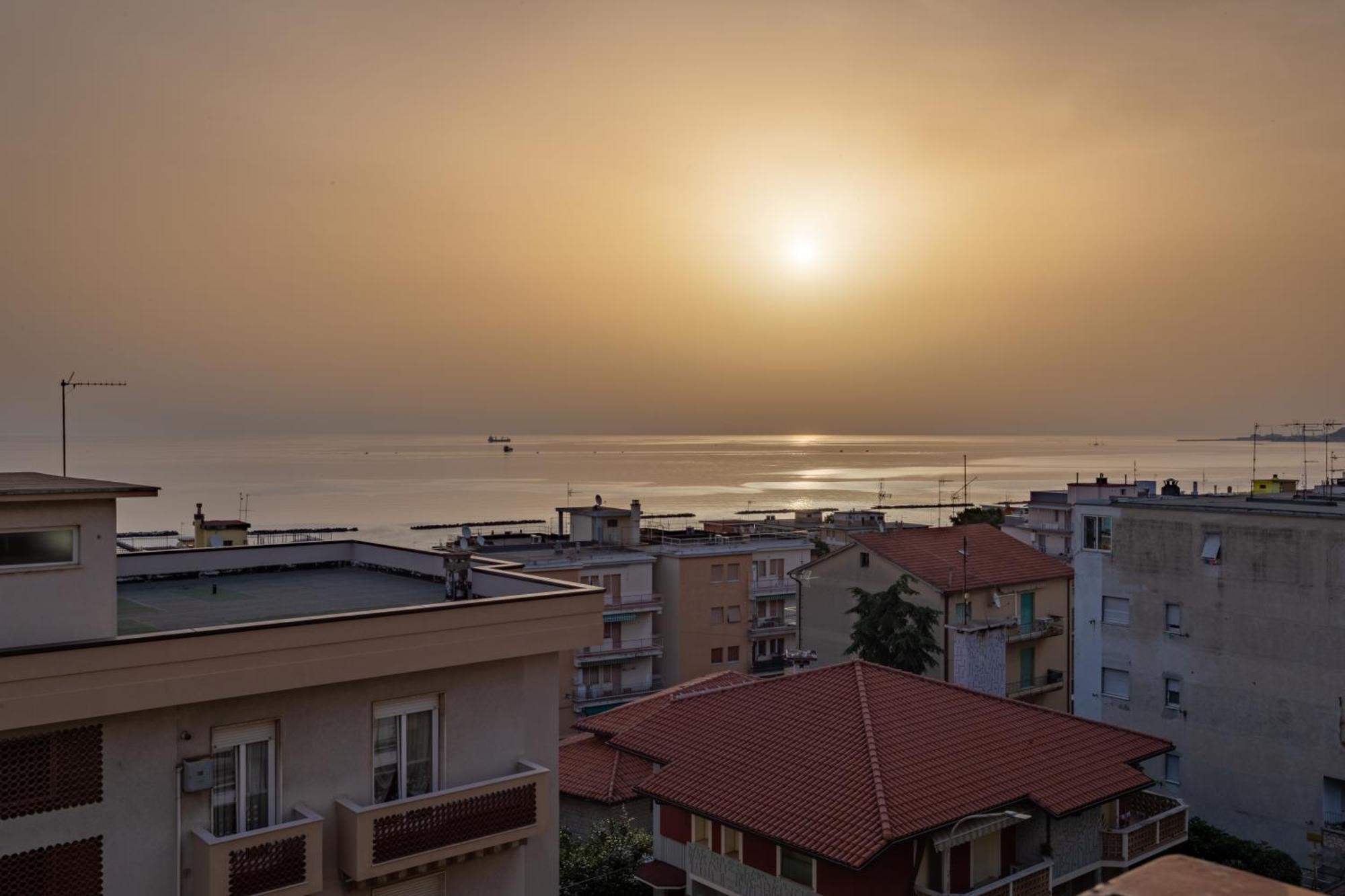Hotel Touring Фальконара-Мариттима Экстерьер фото