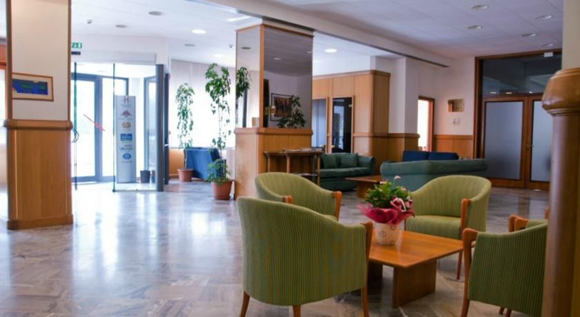 Hotel Touring Фальконара-Мариттима Экстерьер фото